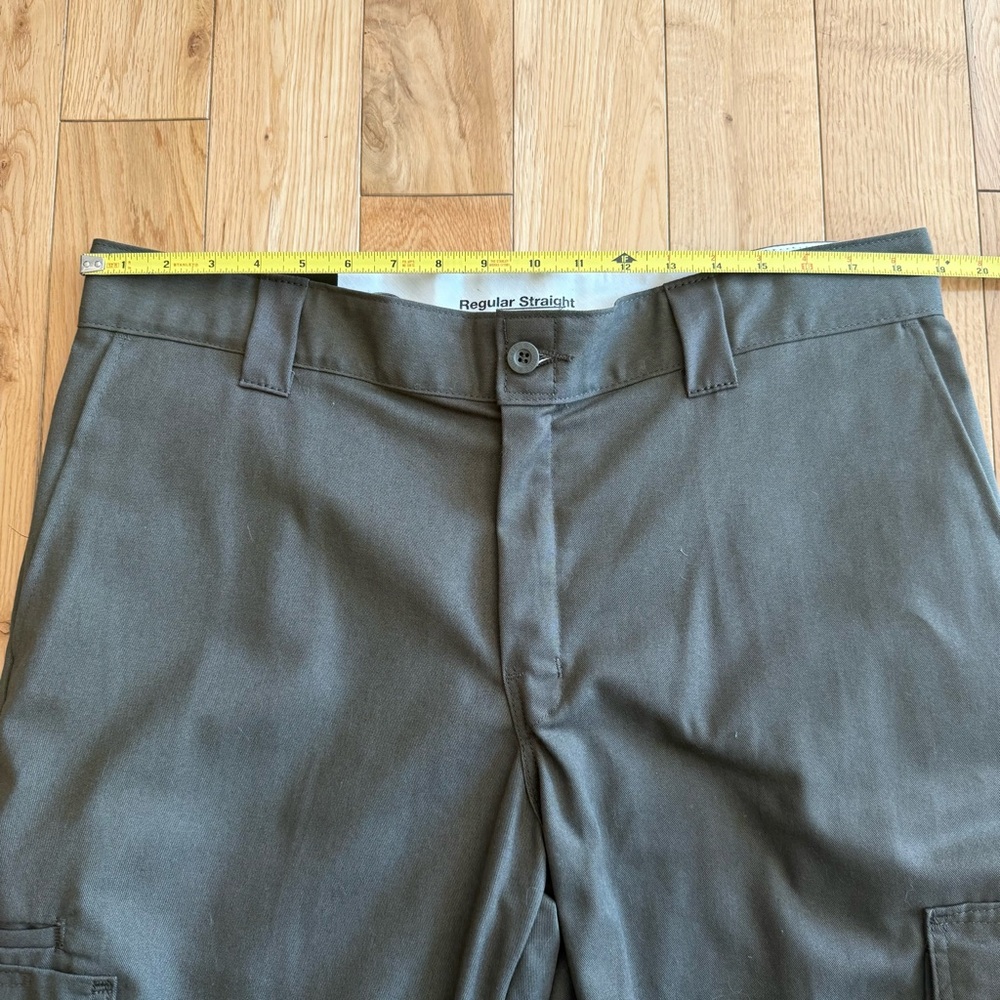 Dickies Mens Green Cargo Pant Regular Fit Straight Leg Size 38x30 - Picture 2 of 9